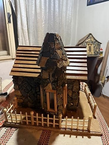 Ureznice: Ručno rađena maketa kamene kućice sa dvorištem - Detaljna maketa kuće na lalafo.rs — 5 Ureznice: Ručno rađena maketa kamene kućice sa dvorištem - Detaljna maketa kuće — 5