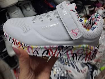 25-36 (sa cickom)
Cena 2600 din
ikpt at lalafo.rs — 1 25-36 (sa cickom)
Cena 2600 din
ikpt — 1