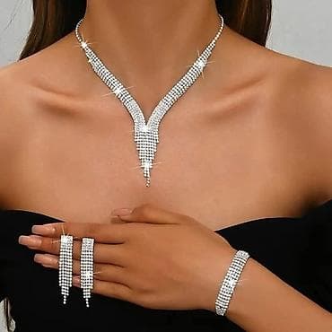 Jewellery sets: DOSTUPNI SETOVI!!!
Cena 2800 din
SN💫 at lalafo.rs — 8 Jewellery sets: DOSTUPNI SETOVI!!!
Cena 2800 din
SN💫 — 8