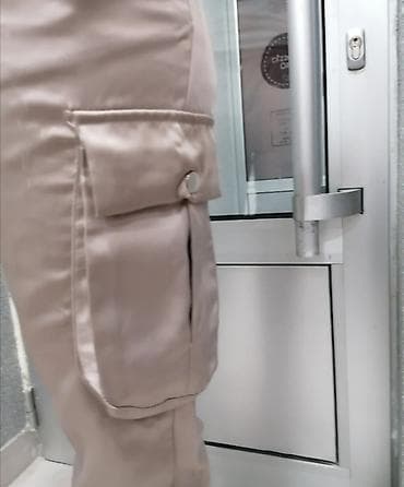 Pantalone sa džepovima Extra model i kvalitet Uvoz Turska Kao nove na lalafo.rs — 3 Pantalone sa džepovima Extra model i kvalitet Uvoz Turska Kao nove — 3
