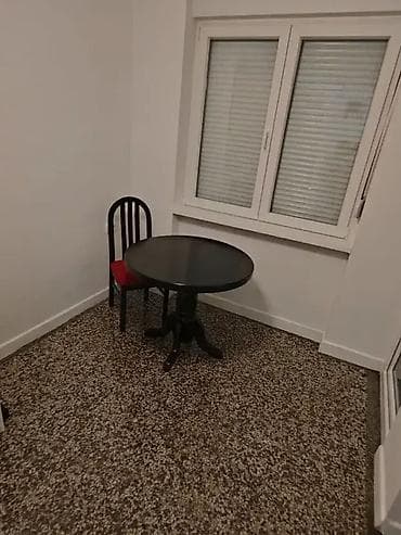 Trpezarijski sto U našoj ponudi možete pronaći trpezarijski nameštaj na lalafo.rs — 3 Trpezarijski sto U našoj ponudi možete pronaći trpezarijski nameštaj — 3