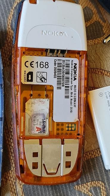 kom sa etiketom: Nokia mobilni telefon (klasični/feature phone) sa punjačem - Model at lalafo.rs — 7 kom sa etiketom: Nokia mobilni telefon (klasični/feature phone) sa punjačem - Model — 7