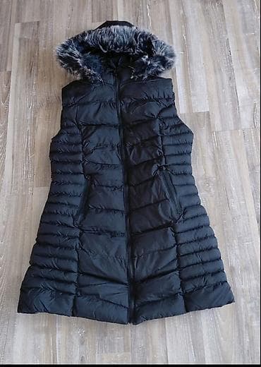 Ženska dugačká zimska prsluk-jakna sa kapuljačom i krznom - Model at lalafo.rs — 3 Ženska dugačká zimska prsluk-jakna sa kapuljačom i krznom - Model — 3