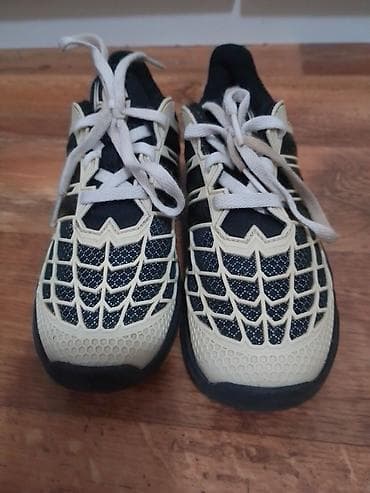 Adidas dečije patike za fudbal u hali (indoor) - Model sa ravnim na lalafo.rs — 7 Adidas dečije patike za fudbal u hali (indoor) - Model sa ravnim — 7