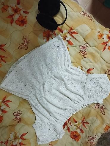 Bela cipkana Majica L velicina na lalafo.rs — 1 Bela cipkana Majica L velicina — 1