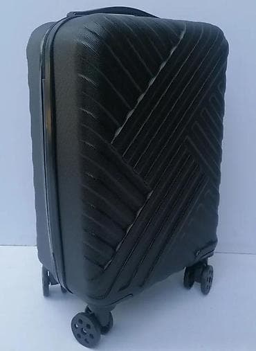 Travel suitcases and bags: Tvrdi kofer na točkiće – kabinski format - Materijal: čvrsta at lalafo.rs — 8 Travel suitcases and bags: Tvrdi kofer na točkiće – kabinski format - Materijal: čvrsta — 8