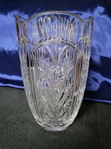 Kristalna vaza,brusena Darlington,pun rad,perfektna,sve na vazi odsjaj na lalafo.rs — 9 Kristalna vaza,brusena Darlington,pun rad,perfektna,sve na vazi odsjaj — 9