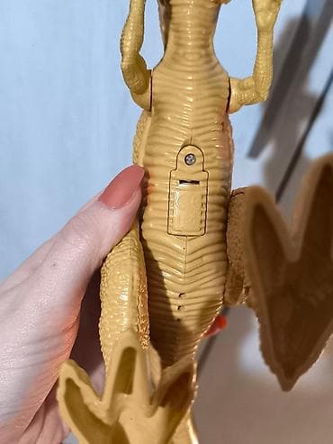 Interaktivna igračka dinosaur – T‑Rex sa svetlećim efektima - at lalafo.rs — 3 Interaktivna igračka dinosaur – T‑Rex sa svetlećim efektima - — 3