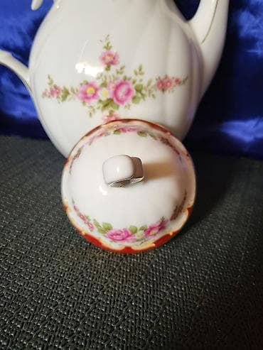 Home & Garden: Bokal nov Winterling Roslau porcelan 70,80te. Bokal je at lalafo.rs — 9 Home & Garden: Bokal nov Winterling Roslau porcelan 70,80te. Bokal je — 9