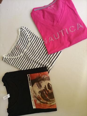Bluze i majce pamučne S M,po 250din,dve za 400 na lalafo.rs — 1 Bluze i majce pamučne S M,po 250din,dve za 400 — 1