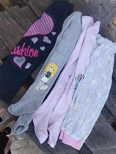 Skirts: Paket odeće za devojčice, veličina 92/98 – sve za 200 din. Sadržaj at lalafo.rs — 3 Skirts: Paket odeće za devojčice, veličina 92/98 – sve za 200 din. Sadržaj — 3