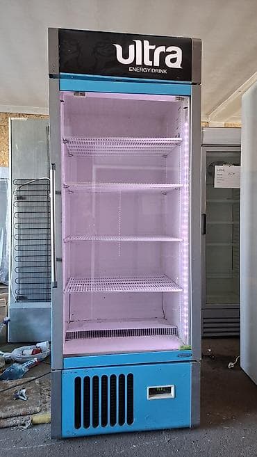 700 litara Profesionalna vertikalna rashladna vitrina sa staklenim na lalafo.rs 700 litara Profesionalna vertikalna rashladna vitrina sa staklenim