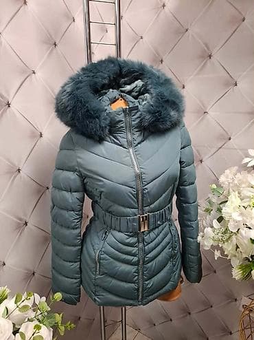 Ženski kaput sa krznom – elegantan dvoredni model - Kroj: dvoredni at lalafo.rs — 10 Ženski kaput sa krznom – elegantan dvoredni model - Kroj: dvoredni — 10
