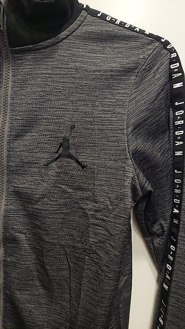 Jordan dečja trenerka gornji deo (jakna na rajsferšlus) - Model na lalafo.rs — 3 Jordan dečja trenerka gornji deo (jakna na rajsferšlus) - Model — 3