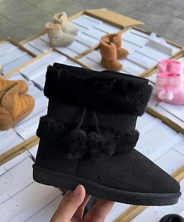 Dečje zimske čizmice . Cena 2500 din na lalafo.rs — 6 Dečje zimske čizmice . Cena 2500 din — 6