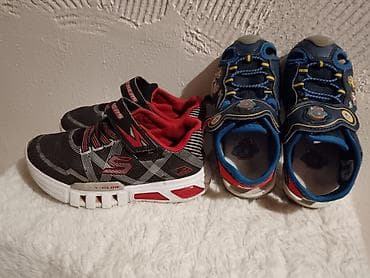 Skechers patike i nikeldin sandale(svetlece)28,ug 17.5 Sandale,kratko na lalafo.rs — 6 Skechers patike i nikeldin sandale(svetlece)28,ug 17.5 Sandale,kratko — 6