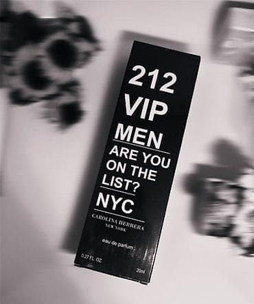 Carolina Herrera 212 VIP Men 20 ml Miris sadrži note kože, začina na lalafo.rs Carolina Herrera 212 VIP Men 20 ml Miris sadrži note kože, začina