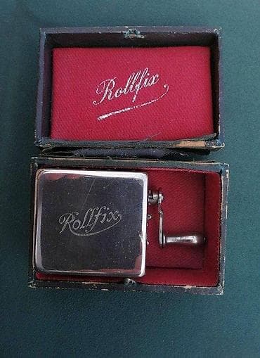 Ca.1920 Antique German ROLLFIX oštrač za žilete za brijanje. ca.1920 na lalafo.rs Ca.1920 Antique German ROLLFIX oštrač za žilete za brijanje. ca.1920