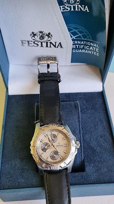 Sat muski sa kutijom sve radi na lalafo.rs — 7 Sat muski sa kutijom sve radi — 7