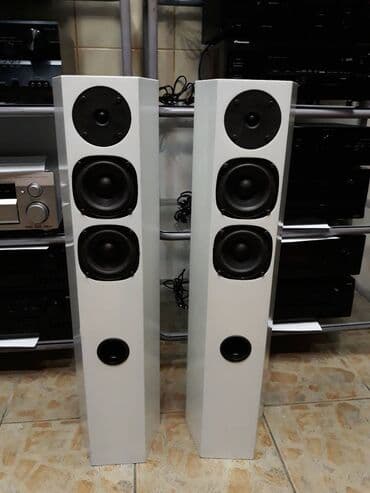 Seas petougaoni beli zvučnici sa odlicnom akustikom Podnostojeci na lalafo.rs Seas petougaoni beli zvučnici sa odlicnom akustikom Podnostojeci