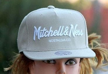Mitchell & Ness Philadelphia, PA KAČKET ORIGINAL. Original na lalafo.rs Mitchell & Ness Philadelphia, PA KAČKET ORIGINAL. Original