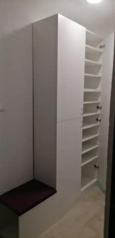 Predsoblje 3 – Funkcionalan i moderan dizajn 📌 Materijal: Univer ploča na lalafo.rs — 5 Predsoblje 3 – Funkcionalan i moderan dizajn 📌 Materijal: Univer ploča — 5