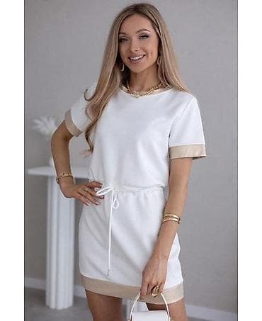 Haljine
Cena 2500
Uni vel.
V19 na lalafo.rs Haljine
Cena 2500
Uni vel.
V19