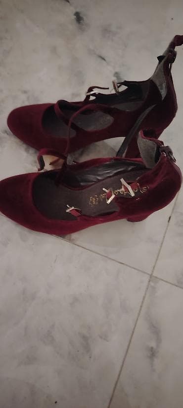 Ženske salonke Claudia Donatelli, broj 40. - Materijal: baršun/velur u na lalafo.rs — 2 Ženske salonke Claudia Donatelli, broj 40. - Materijal: baršun/velur u — 2