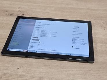 Tablet kupljen u Americi, minimalno koriscen. Dolazi sa punjacem na lalafo.rs — 1 Tablet kupljen u Americi, minimalno koriscen. Dolazi sa punjacem — 1