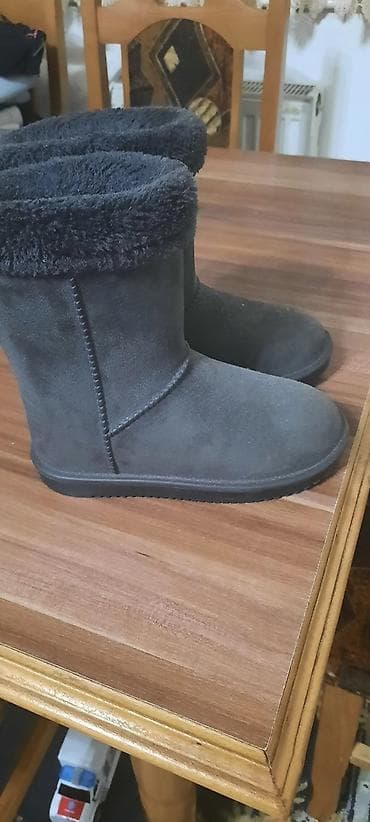 Sunjalice kao nove vel 32 at lalafo.rs Sunjalice kao nove vel 32