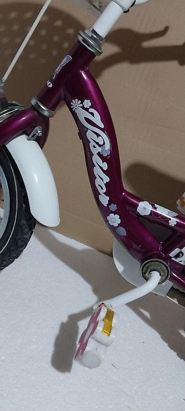 Dečiji bicikl sa pomoćnim točkićima – Violetta Lilo, veličina točkova na lalafo.rs — 7 Dečiji bicikl sa pomoćnim točkićima – Violetta Lilo, veličina točkova — 7