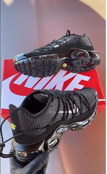 Nike air max tn utility Toggle black patike A klasa NOVO Novo na lalafo.rs — 4 Nike air max tn utility Toggle black patike A klasa NOVO Novo — 4