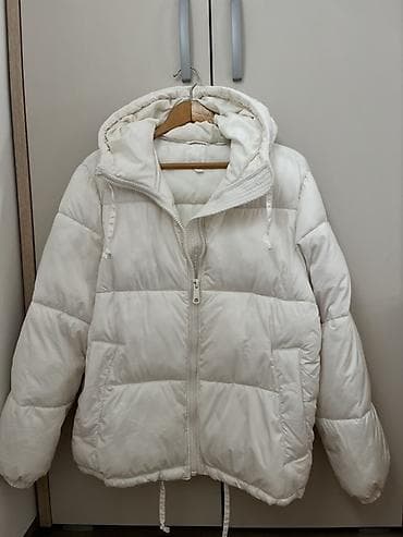 H&M, S (EU 36), Jednobojni, Sa postavom na lalafo.rs H&M, S (EU 36), Jednobojni, Sa postavom