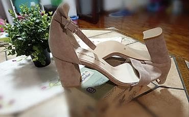 Скроз нове оригинал сандале, преврнута кожа. Висина штикле 7 цм na lalafo.rs — 4 Скроз нове оригинал сандале, преврнута кожа. Висина штикле 7 цм — 4