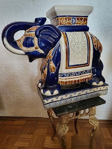 Home Decor: Slon velik rucno oslikan,60,70te. Slon ukras,stalak za saksije at lalafo.rs — 1 Home Decor: Slon velik rucno oslikan,60,70te. Slon ukras,stalak za saksije — 1