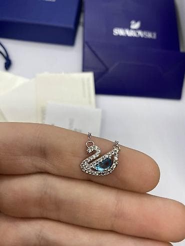 Swarovski ogrlice – labud dizajn (premium kvalitet)
Dostupne u na lalafo.rs — 4 Swarovski ogrlice – labud dizajn (premium kvalitet)
Dostupne u — 4