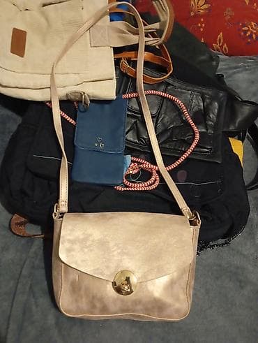 Handbags: Torbe i tasne od 200-300d at lalafo.rs — 4 Handbags: Torbe i tasne od 200-300d — 4