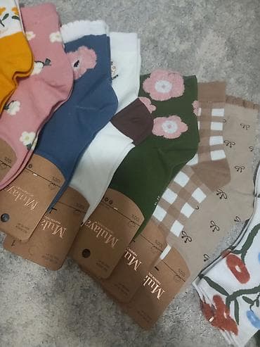 Ženske čarape – šareni set sa cvetnim i check dezenima. Vel 37 - na lalafo.rs — 3 Ženske čarape – šareni set sa cvetnim i check dezenima. Vel 37 - — 3