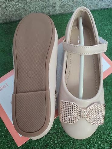 Nove baletanke za devojčice
broj 33
1000 dinara na lalafo.rs — 2 Nove baletanke za devojčice
broj 33
1000 dinara — 2