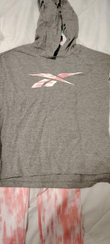 Reebok dečiji sportski komplet (2 dela) - Gornji deo: sivi dukser bez at lalafo.rs — 4 Reebok dečiji sportski komplet (2 dela) - Gornji deo: sivi dukser bez — 4