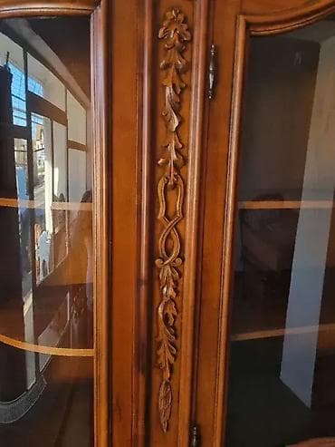 Antique Furniture: Prelepa vitrina. Visina 230 cm Duzina 220 cm Dubina 55 cm at lalafo.rs — 10 Antique Furniture: Prelepa vitrina. Visina 230 cm Duzina 220 cm Dubina 55 cm — 10