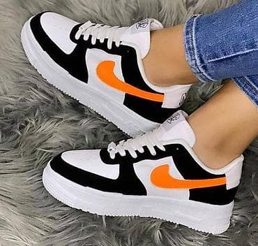 Ankle boots: Nike air force patike
Novo
Brojevi 36 do 40
fb Moja Kupovina 1 at lalafo.rs — 1 Ankle boots: Nike air force patike
Novo
Brojevi 36 do 40
fb Moja Kupovina 1 — 1