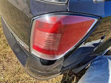 STOP SVETLA KARAVAN ZA OPEL ASTRA H | Cena je po komadu Svi delovi at lalafo.rs STOP SVETLA KARAVAN ZA OPEL ASTRA H | Cena je po komadu Svi delovi