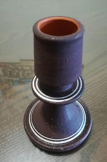 Ureznice: Stari svećnjak od pečene gline visina 13 cm, usled starosti i stajanja na lalafo.rs — 4 Ureznice: Stari svećnjak od pečene gline visina 13 cm, usled starosti i stajanja — 4