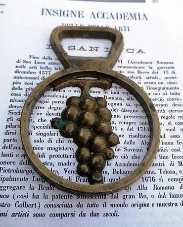 Teški, masivni dizajnerski otvarači za flaše. Cene su odredjene na lalafo.rs — 5 Teški, masivni dizajnerski otvarači za flaše. Cene su odredjene — 5