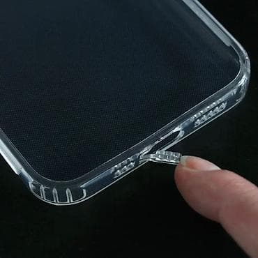 Maska silikonska Ultra Thin with pluggy za iPhone 15 6.1 transparent na lalafo.rs Maska silikonska Ultra Thin with pluggy za iPhone 15 6.1 transparent