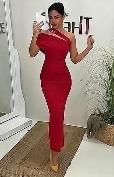 Elegantna večernja haljina na jedno rame - Kroj: uska, duga silueta na lalafo.rs Elegantna večernja haljina na jedno rame - Kroj: uska, duga silueta