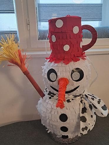 Ručno pravljena pinjata u obliku Sneška Belića – idealna za dečije na lalafo.rs — 2 Ručno pravljena pinjata u obliku Sneška Belića – idealna za dečije — 2