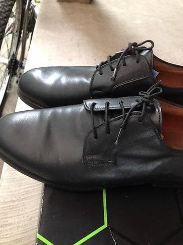 Muške elegantne cipele – crne, klasičan model na pertlanje (derby) na lalafo.rs — 4 Muške elegantne cipele – crne, klasičan model na pertlanje (derby) — 4