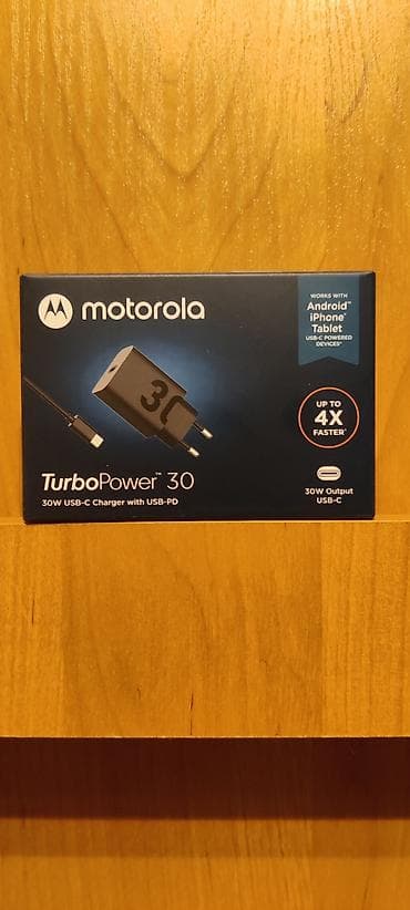 Motorola punjac 30w kuciste i kabal komplet Novo Original Robu mozete na lalafo.rs — 1 Motorola punjac 30w kuciste i kabal komplet Novo Original Robu mozete — 1